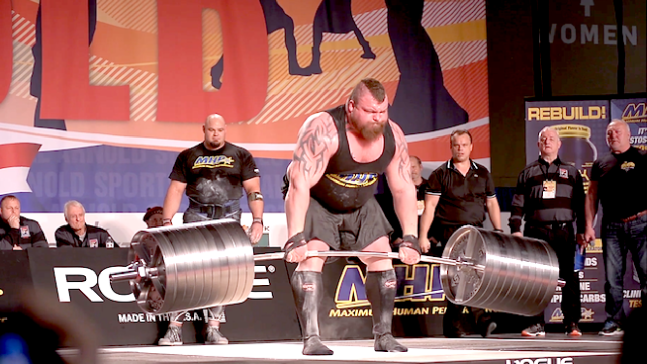 Worlds-Biggest-Deadlift-STACK